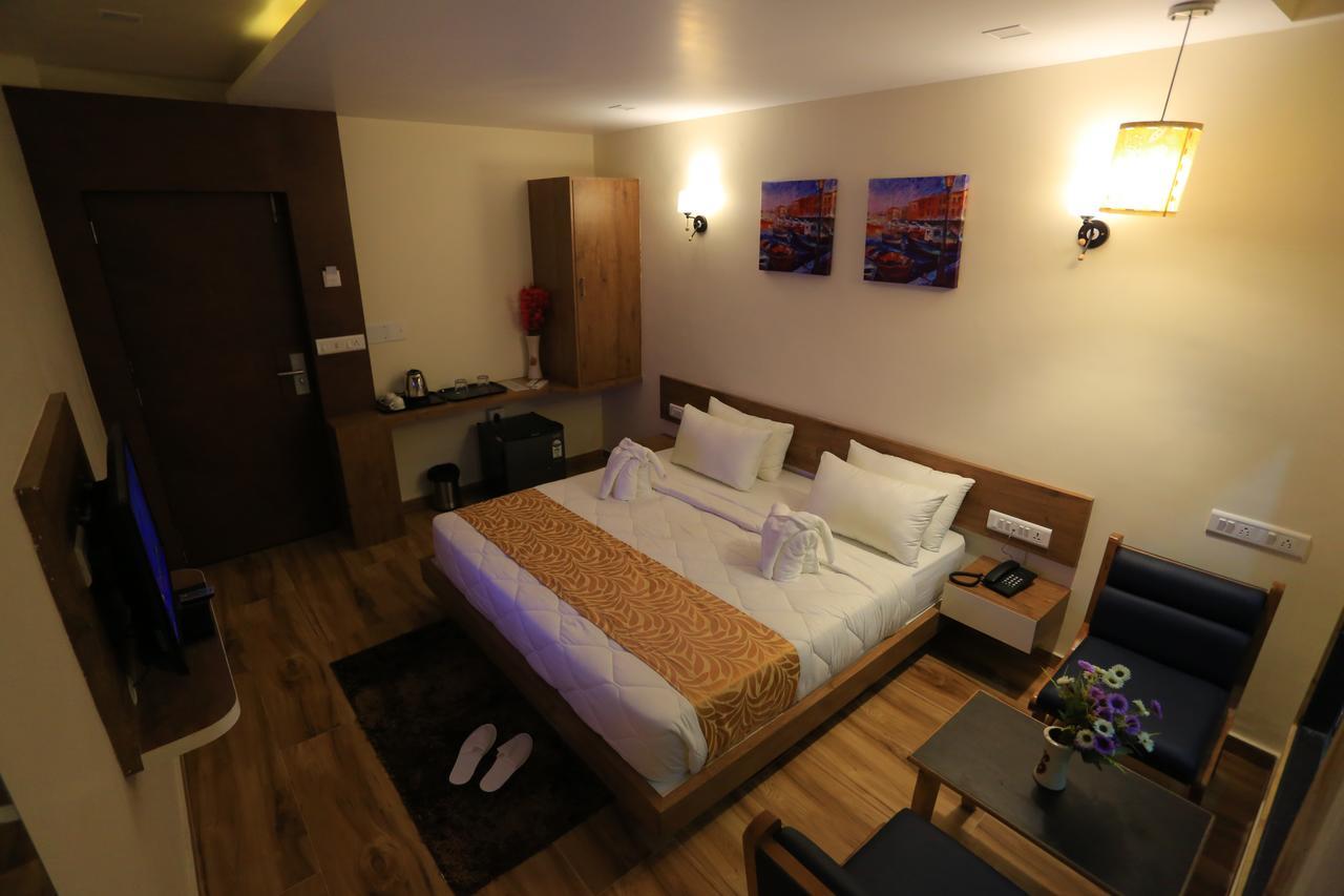 The Grand Raveta Hotel Patan  Exterior photo